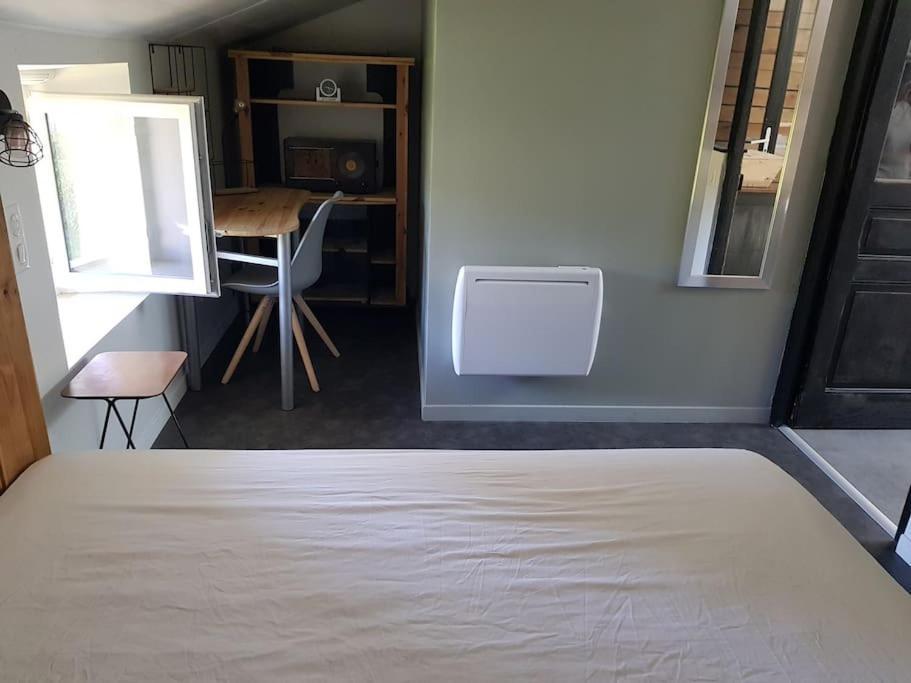 Petite Maison Type Loft En Plein Bourg D'Ambazac 외부 사진