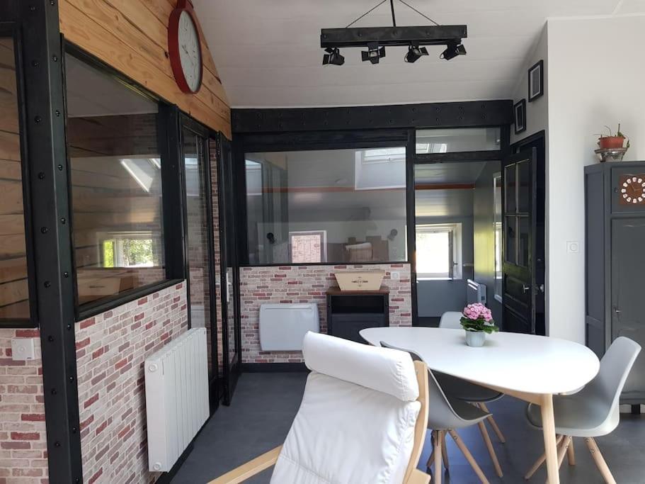 Petite Maison Type Loft En Plein Bourg D'Ambazac 외부 사진